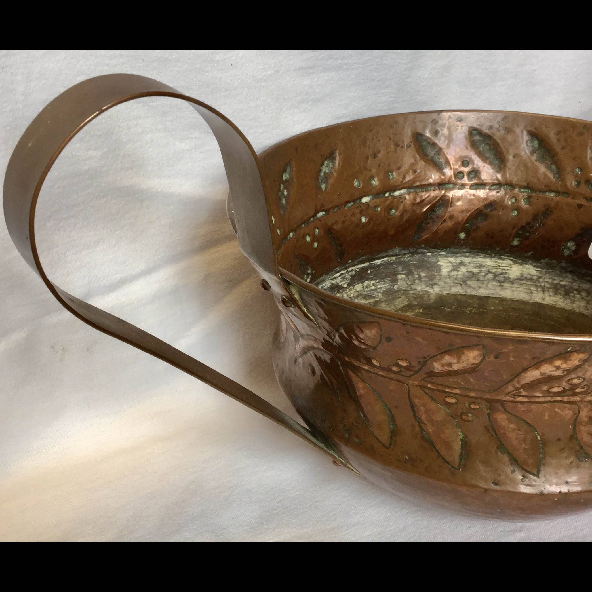 keswick-school-ksia-copper-two-handled-copper-bowl-front-left