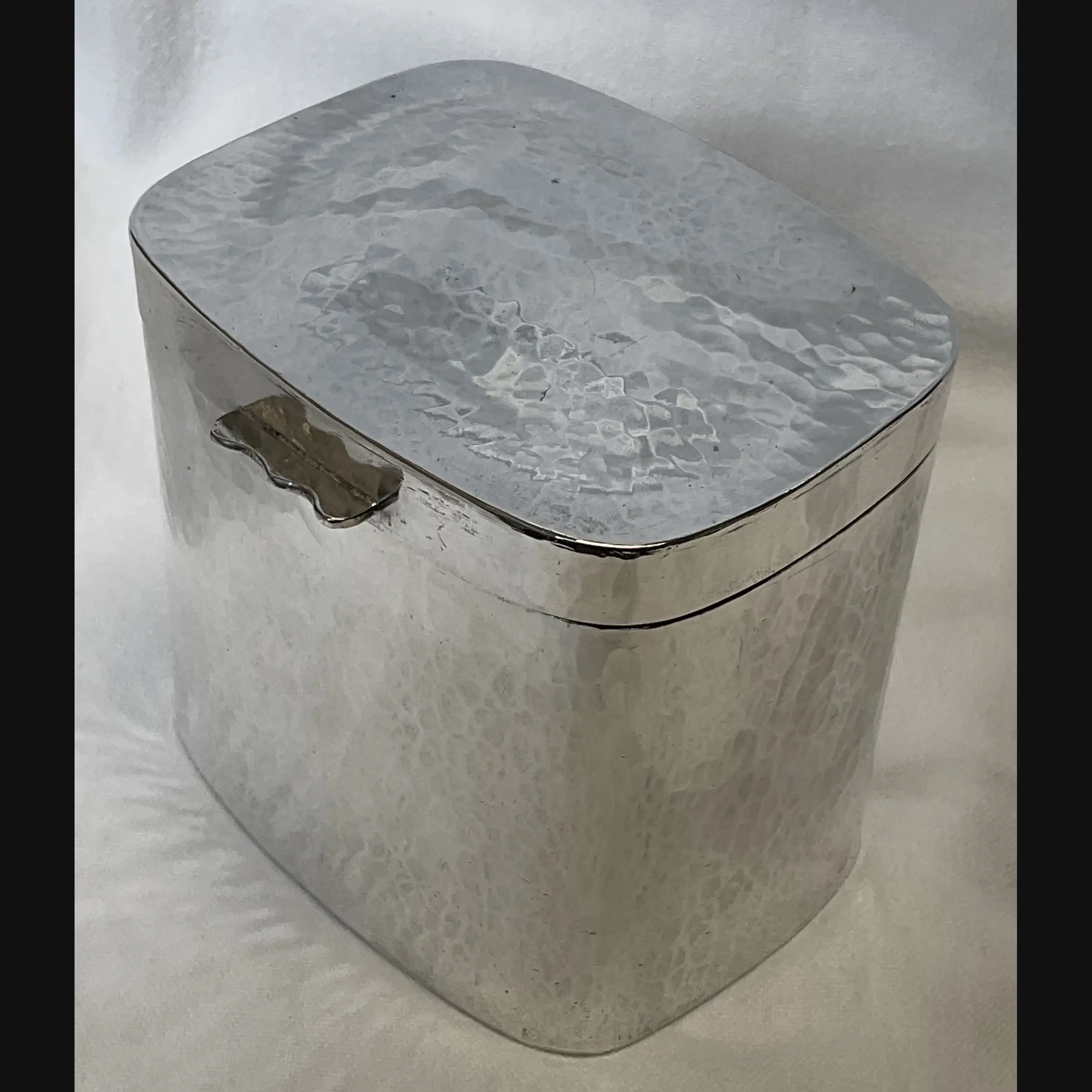 fw  keswick school of industrial art ksia arts and crafts silver plated planished tea caddy