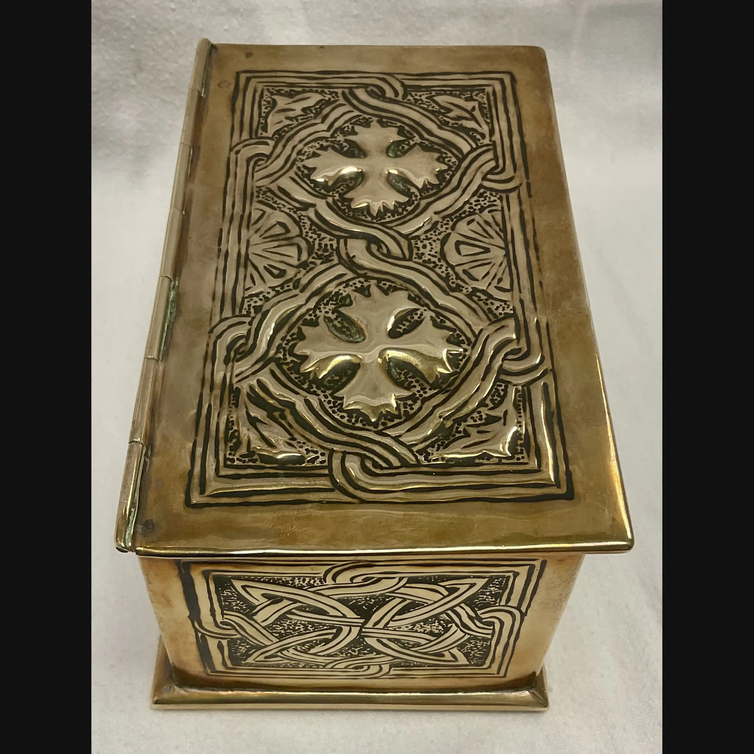 keswick school of industrial art ksia arts and crafts table brass box with celtic decoration