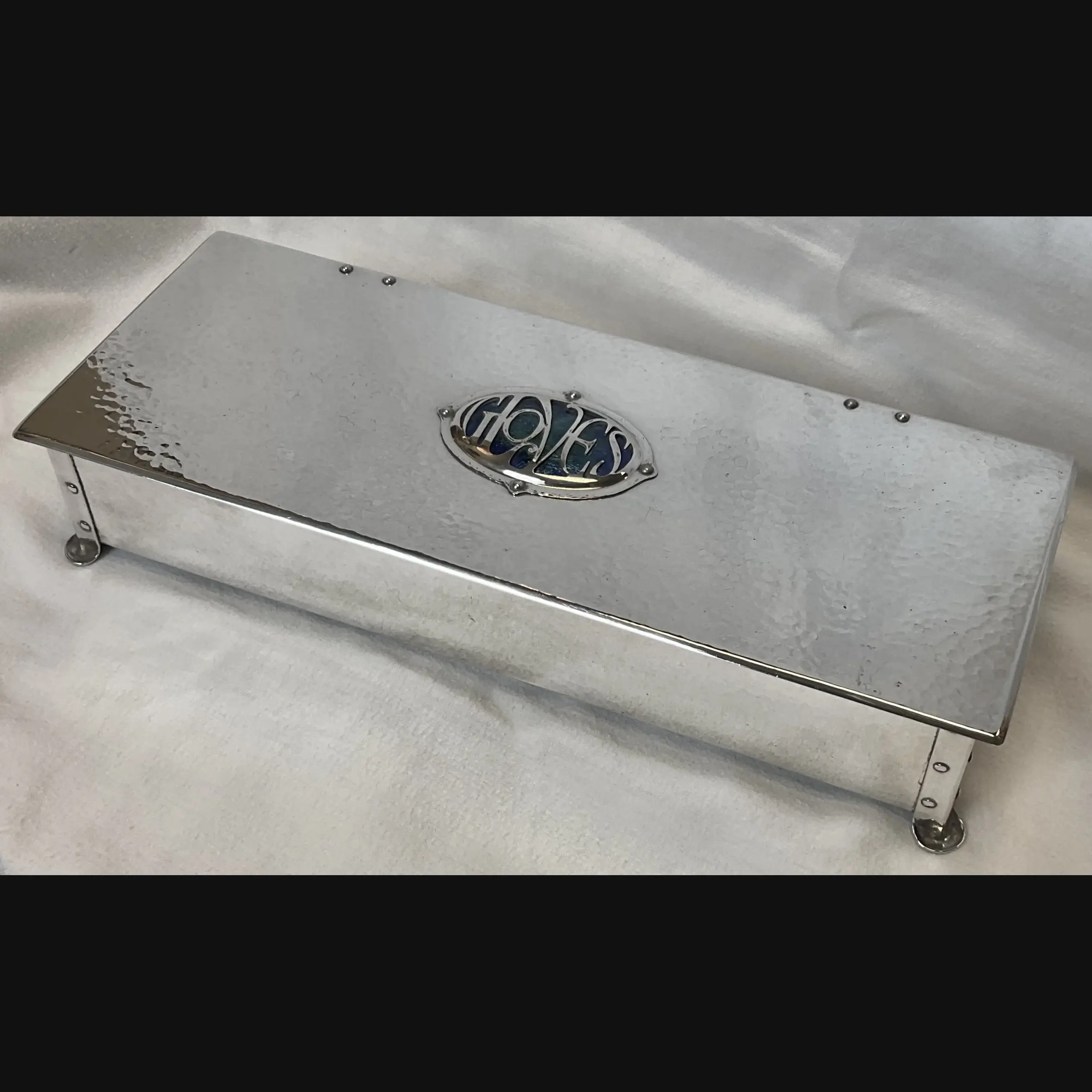 elegant best and lloyd cambray ware arts and crafts silver plated and enamel cabochon ladies glove box