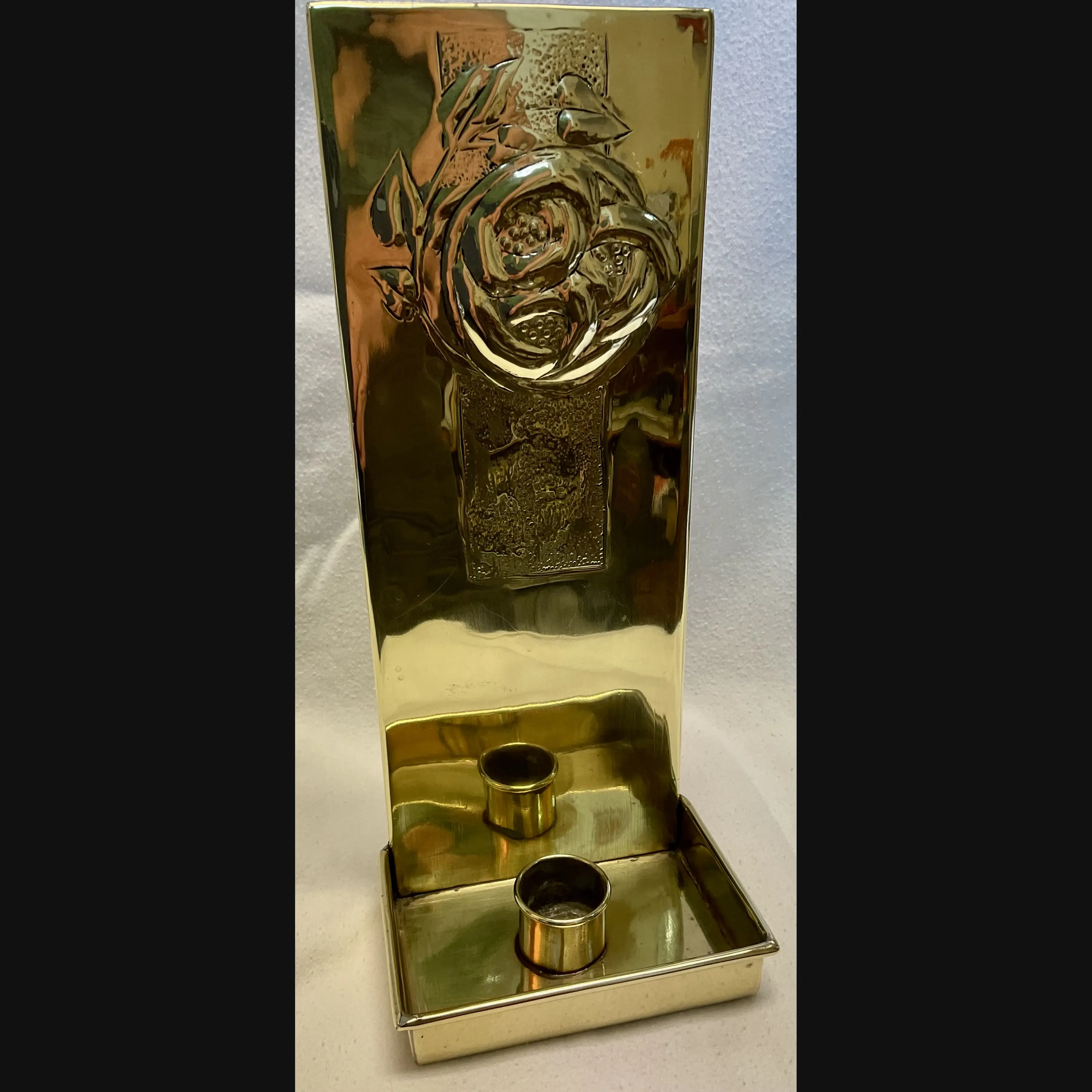 glasgow girls glasgow style scottish arts and crafts wall sconce with glasgow rose c1900 10