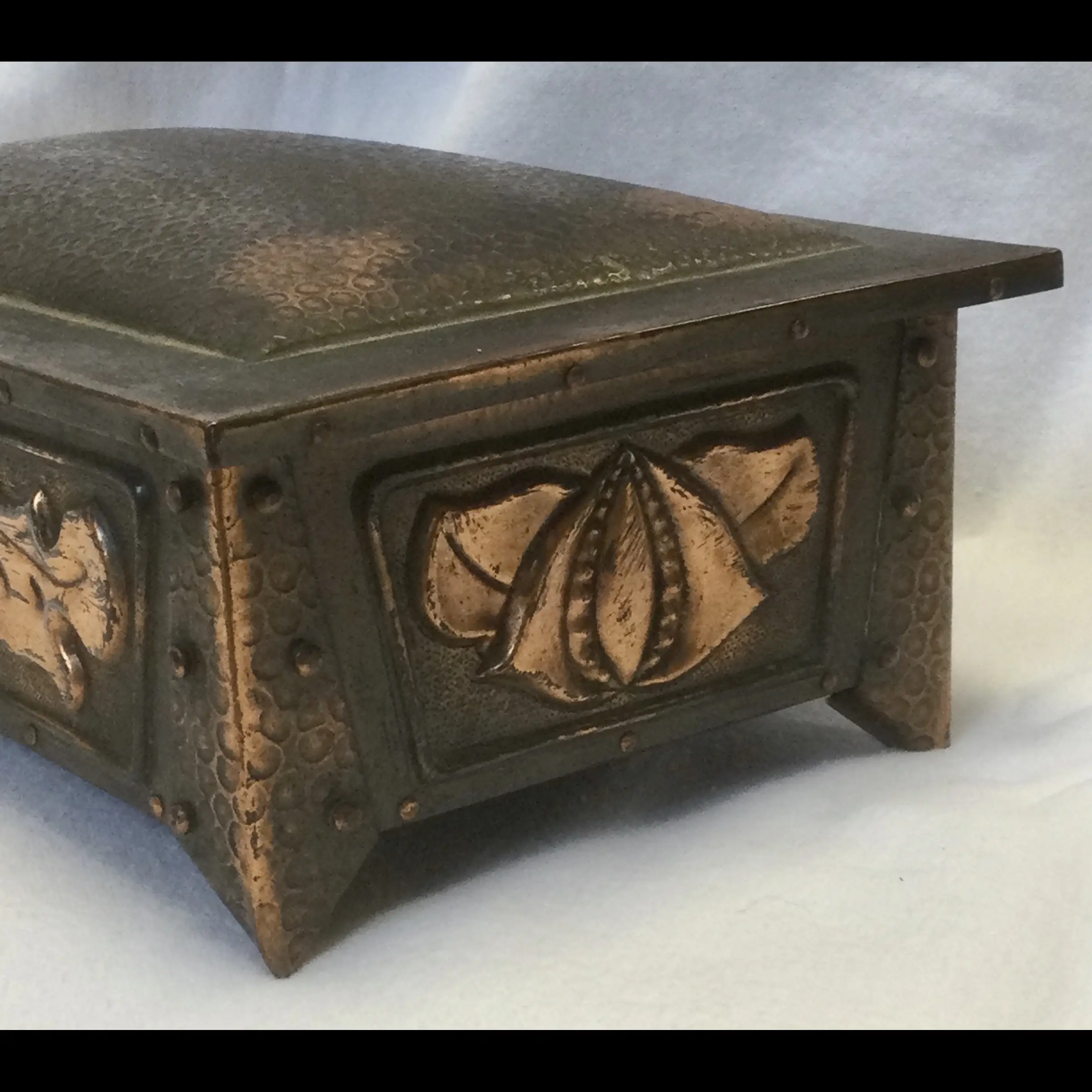 j f poole hayle secessionist arts and crafts copper cigar box