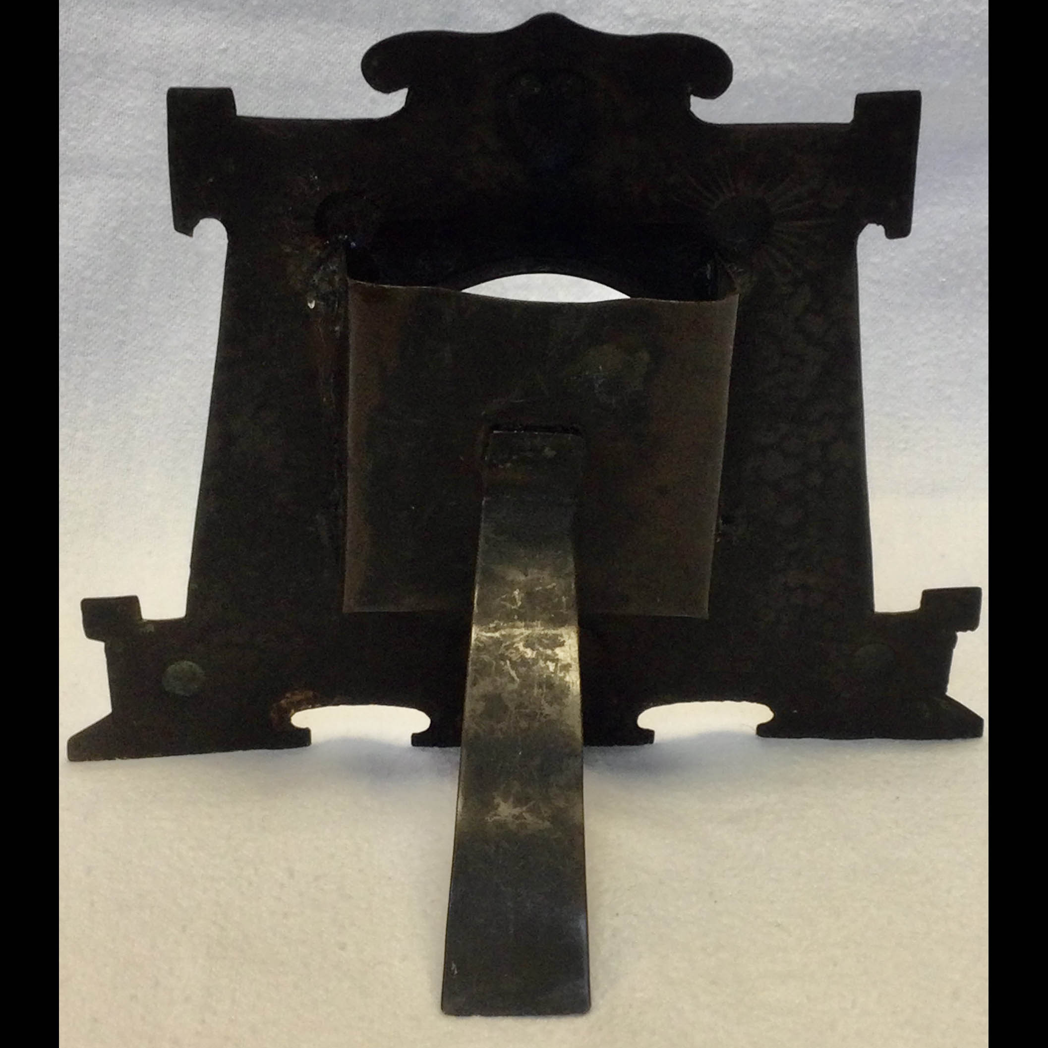 arts-and-crafts-copper-watch-stand-back