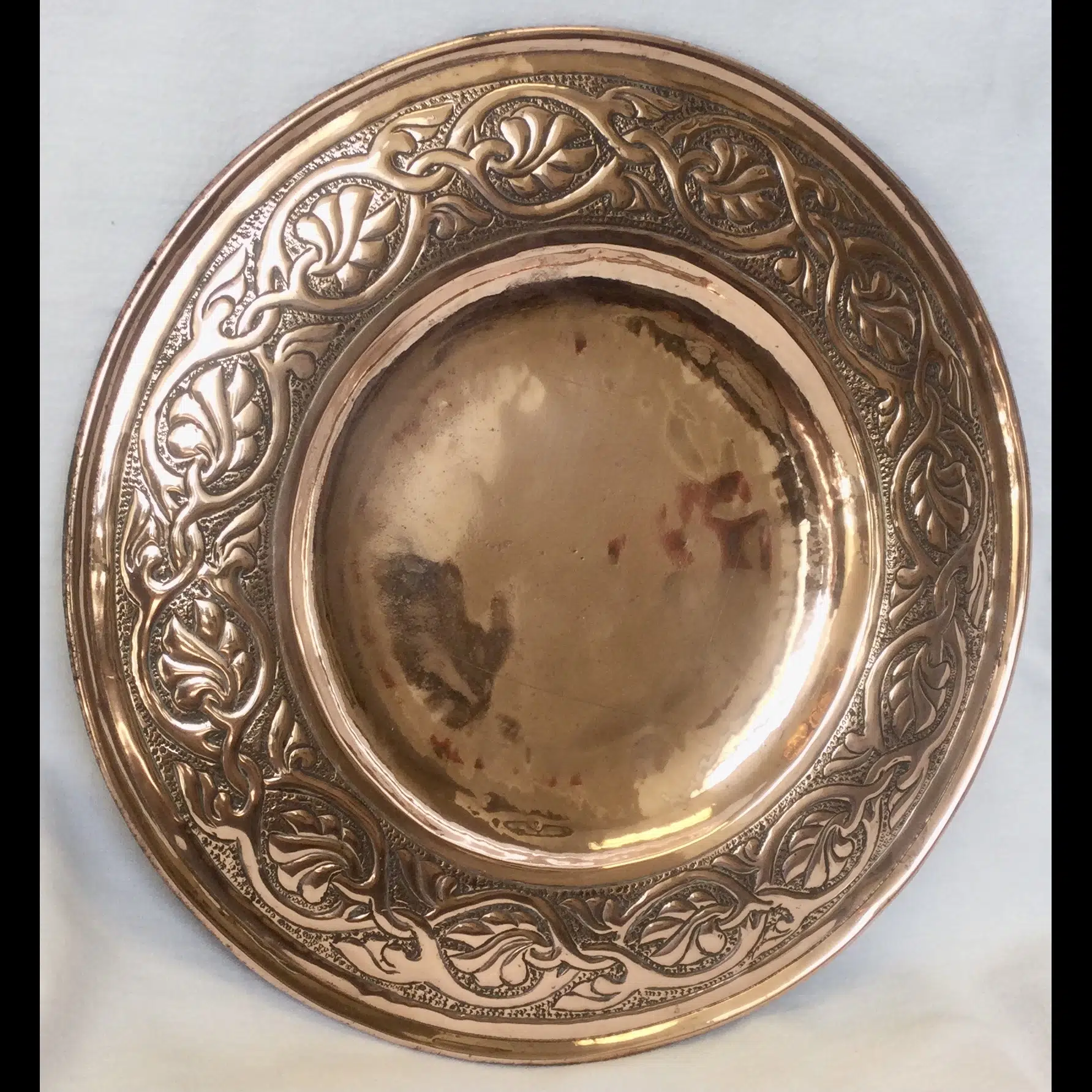 alexander ritchie iona celtic entrelac copper charger