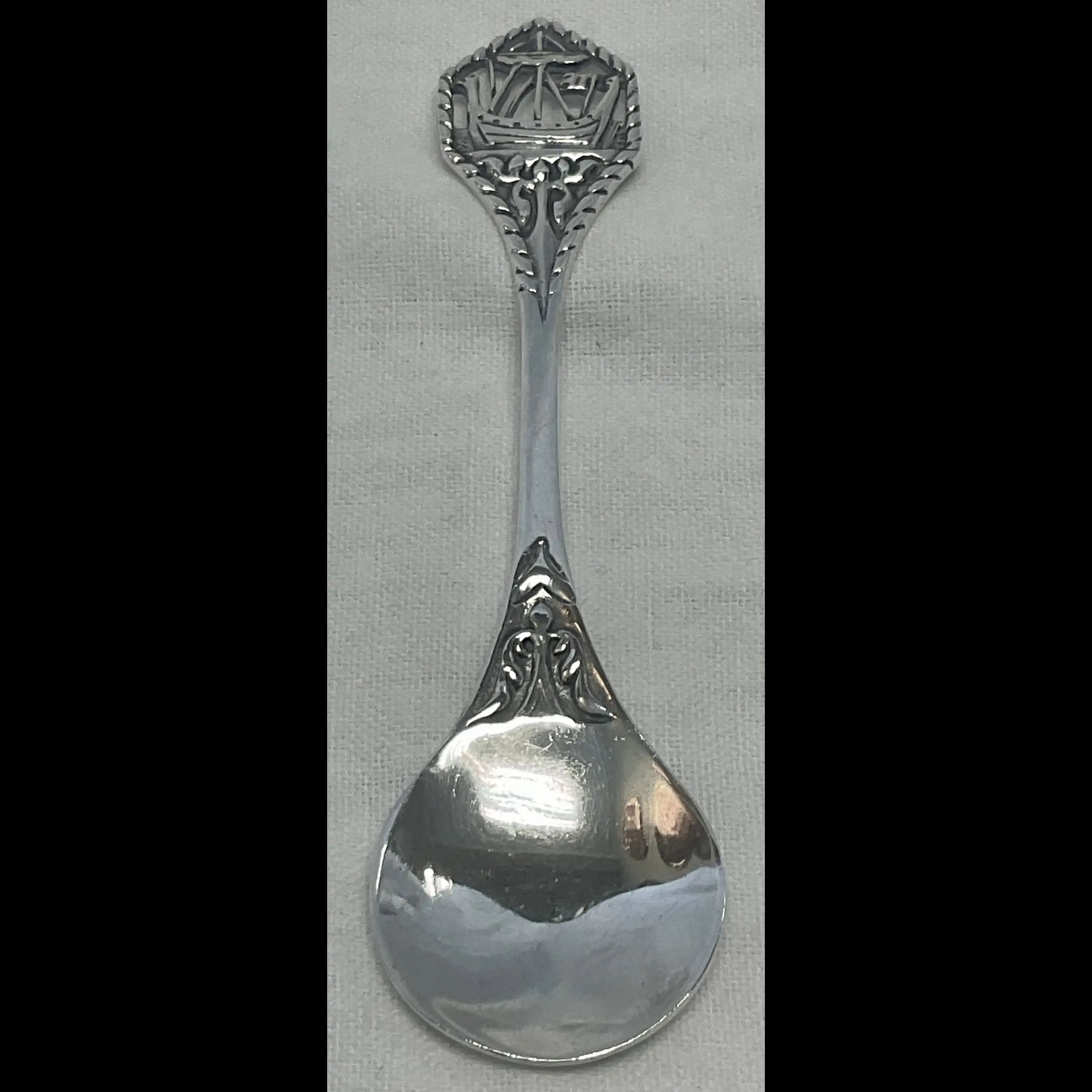 Alexander Ritchie Iona Celtic Art Scottish Arts And Crafts Silver Caddy ...