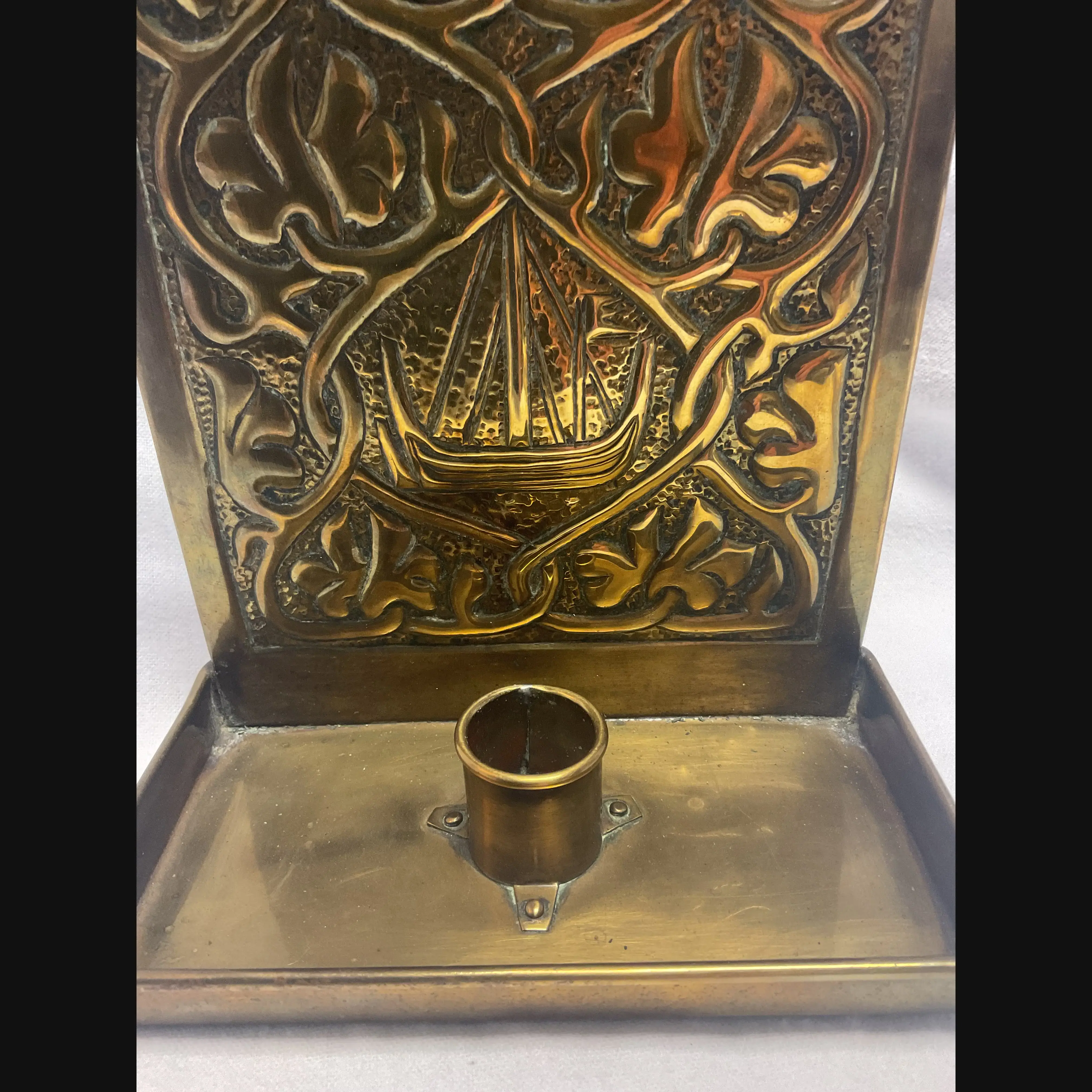 alexander ritchie iona celtic art scottish arts and crafts single wall sconce celtic entrelac and boat