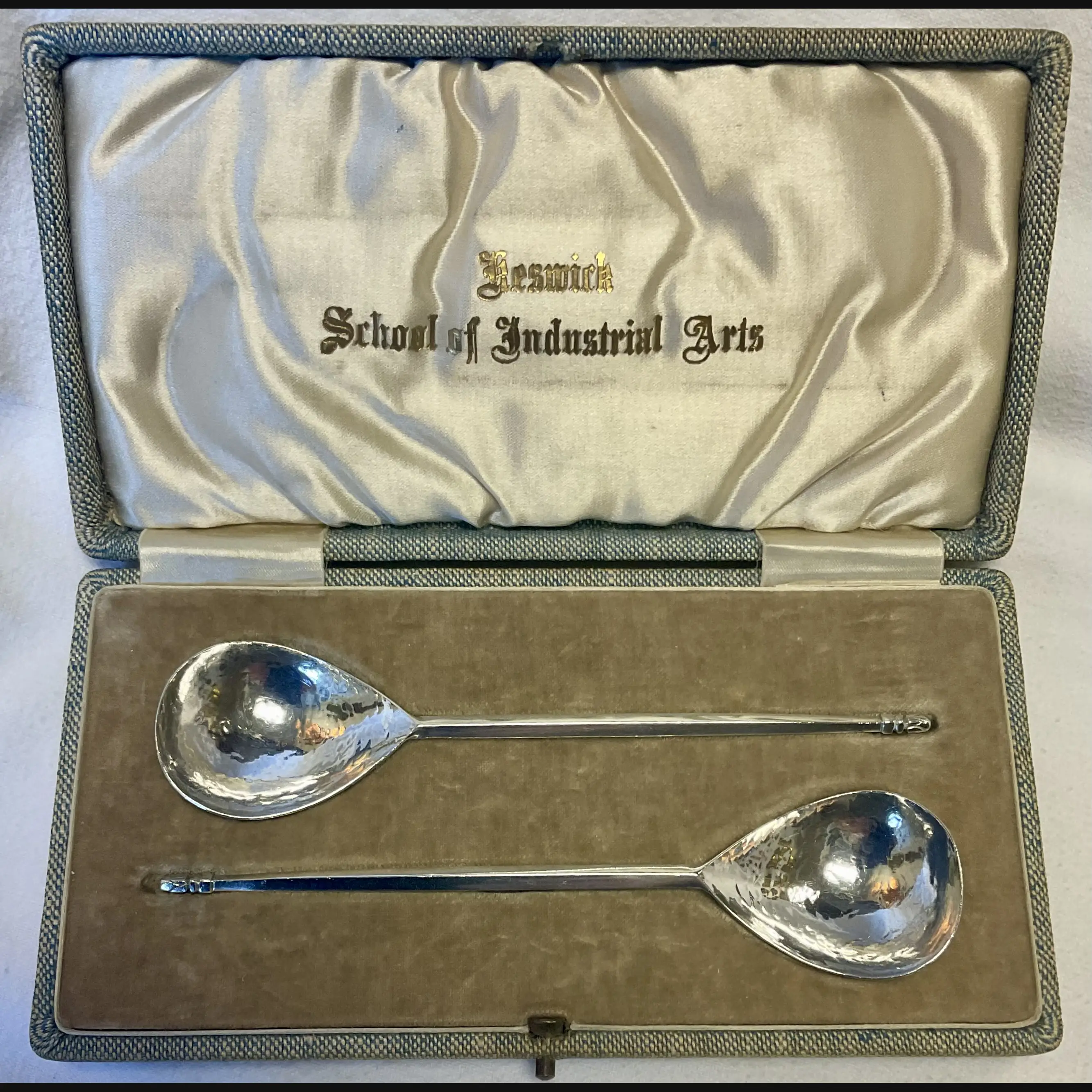 keswick school of industrial art ksia arts and crafts cased pair of silver serving spoons original silk lined fitted box